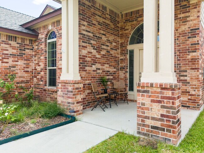 Building Photo - 6506 Ambrose Cir