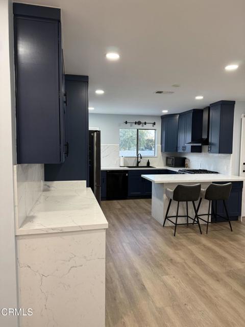 Building Photo - 1075 Chevron Ct