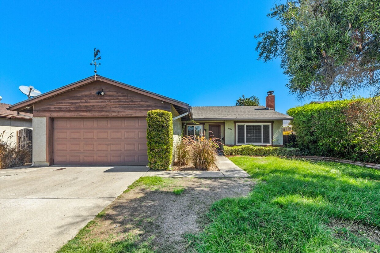 Primary Photo - Single story house