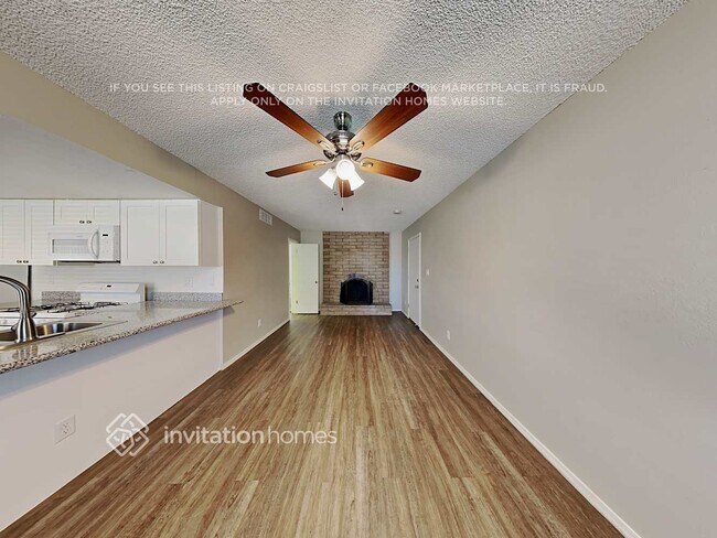 Foto del edificio - 4408 N 90th Dr