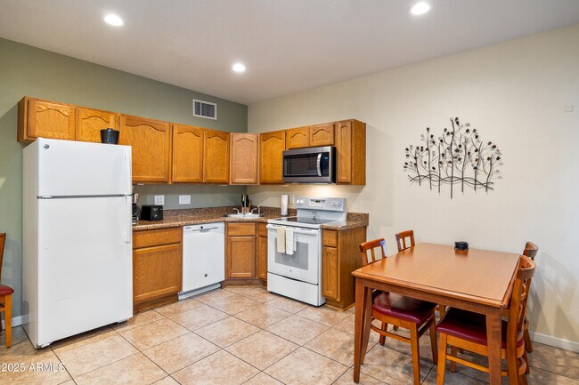 Foto del edificio - 5829 Buck Springs Rd