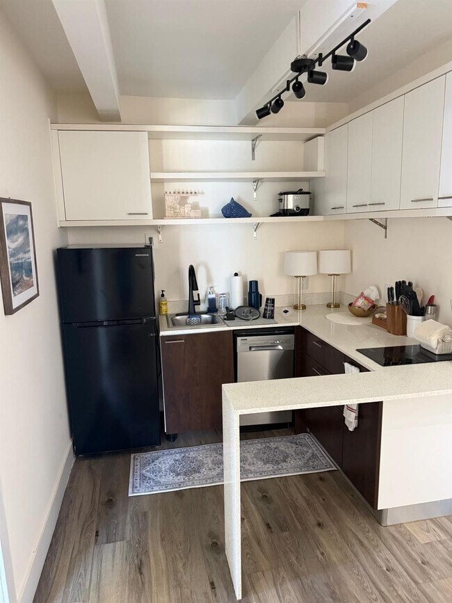 Foto del edificio - 1020 N Victoria Park Rd