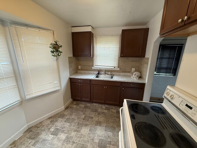 Foto del edificio - 18792 Kenosha St