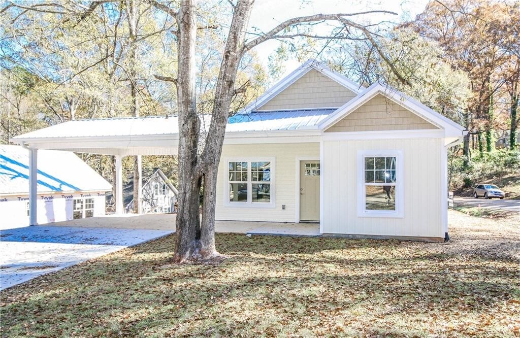 220 W Woodland Dr, Walhalla, SC 29691 House Rental in Walhalla, SC