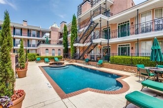 Building Photo - 3208 Cole Ave