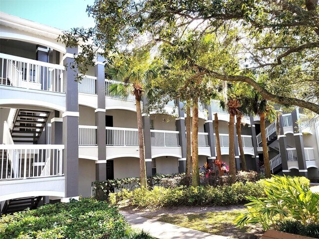 Building Photo - 14036 Fairway Island Dr