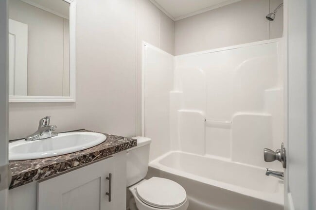 Building Photo - 1548 Delmar Dr