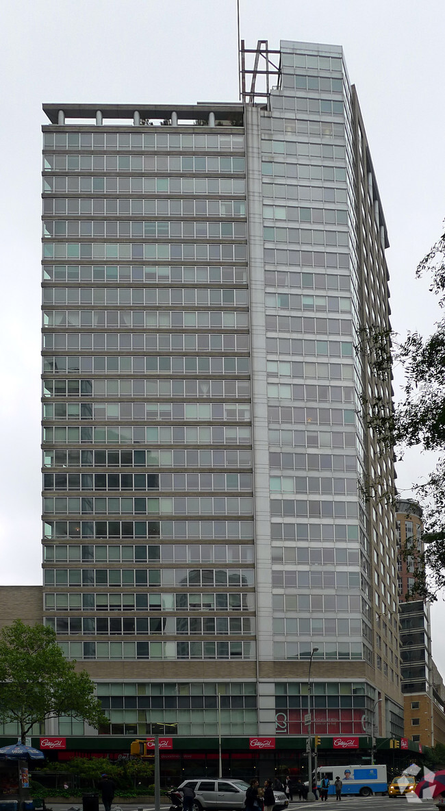 Building Photo - One Lincoln Square