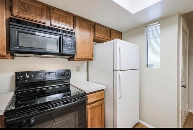 Building Photo - 14911 Wunderlich Dr