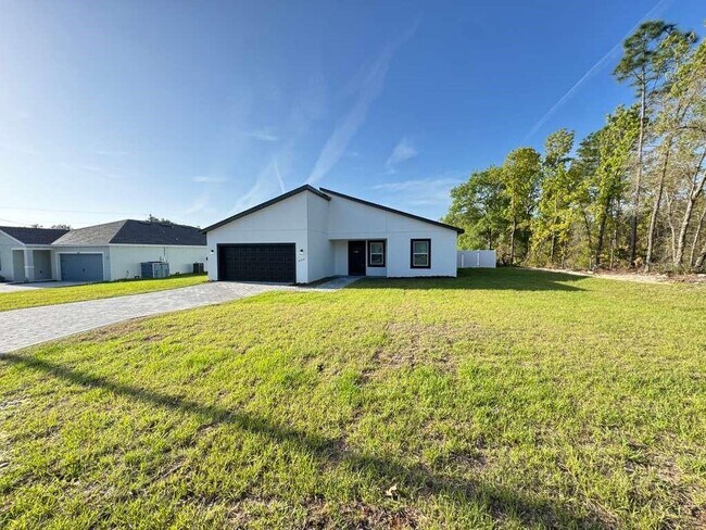 Foto del edificio - 8902 SW 135th Street Rd