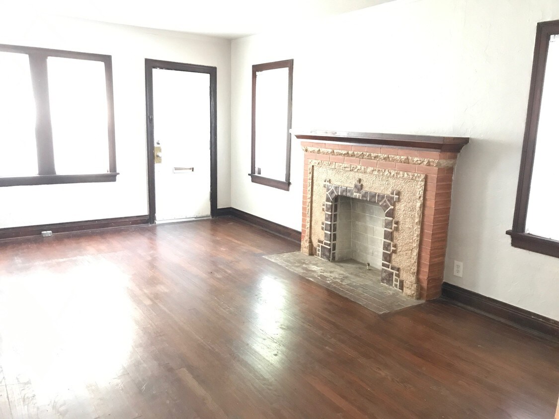 Primary Photo - 1201 NW 31st St