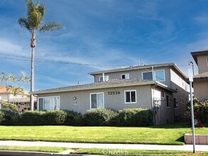 Building Photo - 12536 Oxford Ave