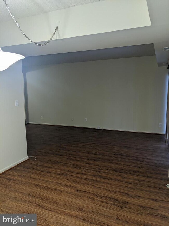 Building Photo - 11841 Shire Ct