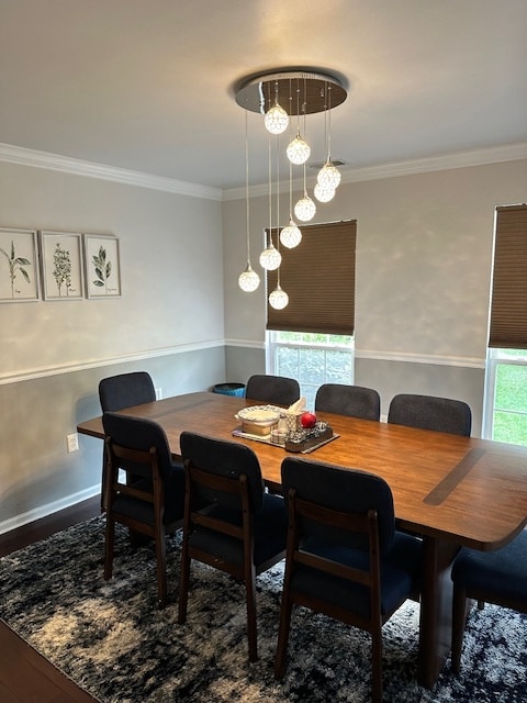 Dining - 229 Colt St