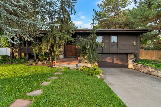 Photo - 1342 E 5440 S House