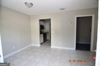 Building Photo - 734 Morningside Ln