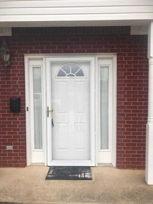 Building Photo - 109 Patty Ln