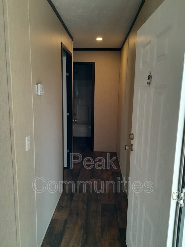Building Photo - 10480 Moon Mdw Ln