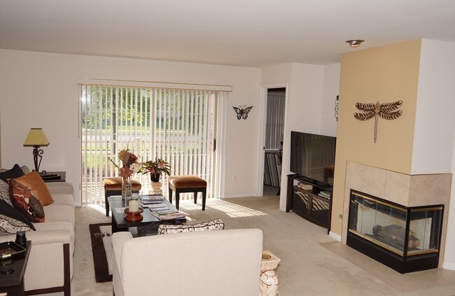Interior Photo - Embassy Place at White Oak Estate