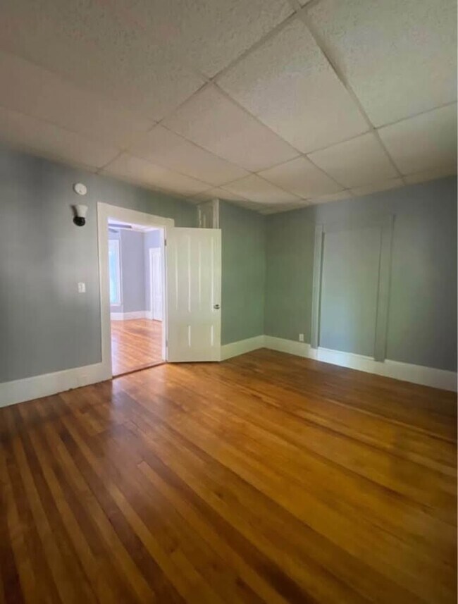 Foto del edificio - 88 Western Ave