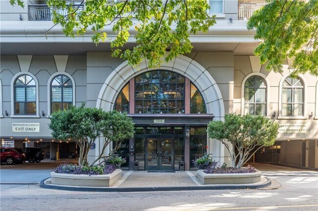 Foto del edificio - 3334 Peachtree Rd NE