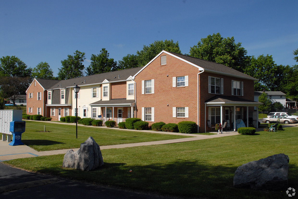 Greene Meadow Apartaments - Greene Meadow Apartments