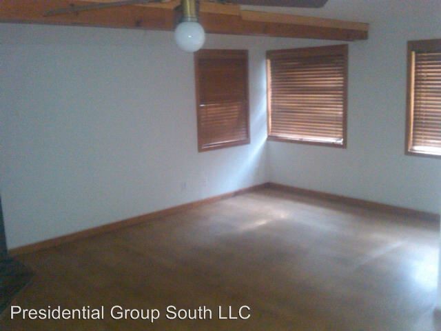 Building Photo - 1 br, 1 bath House - 3209 ALBERT ST