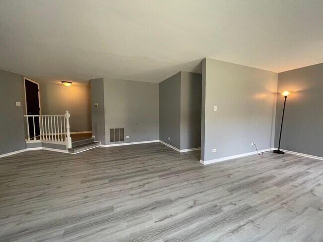 Foto del edificio - 1655 Dover Ct