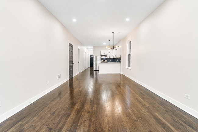 Photo - 1707 N Harding Ave Apartment