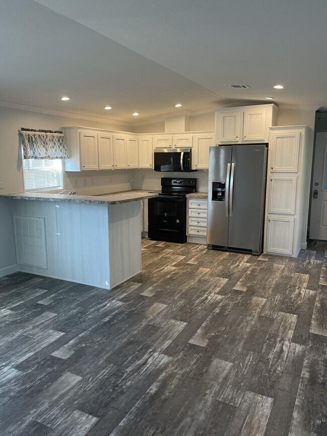 Foto del edificio - 30 Spring Dr