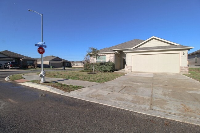 Photo - 7043 Diamond Vly House