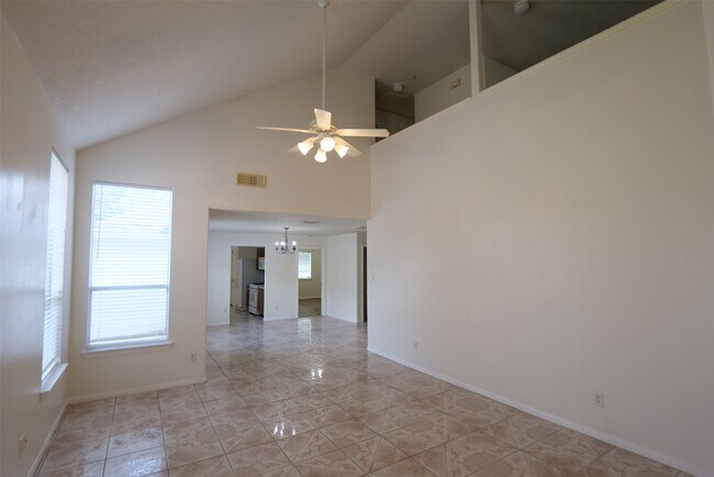 Building Photo - 5510 Bear Cave Ln