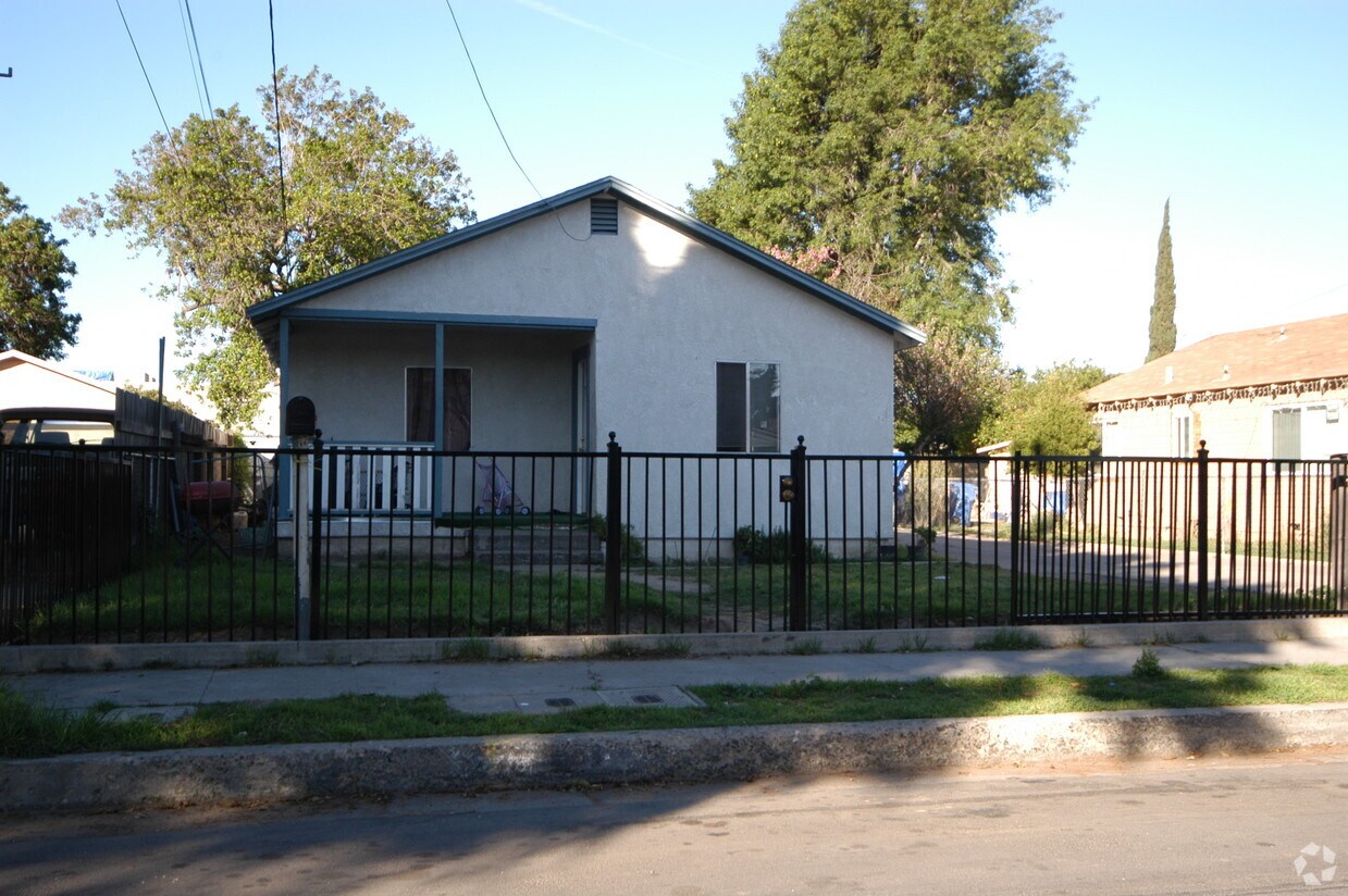 Primary Photo - 234,234 1/2 S. Olive St.