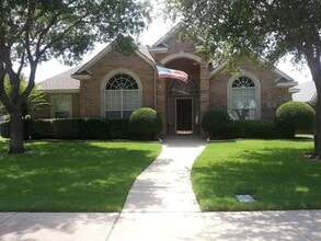 Building Photo - 908 Sunningdale