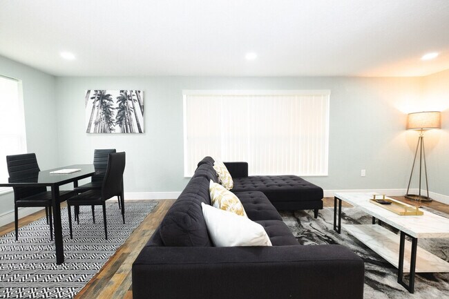 Foto del edificio - 3007 E 21st Ave