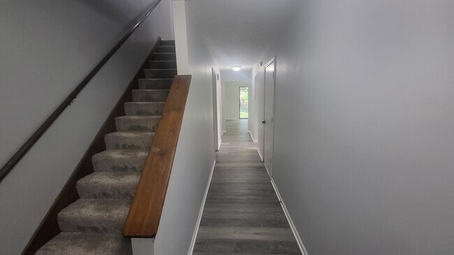 Foto del edificio - 8529 Kessler St