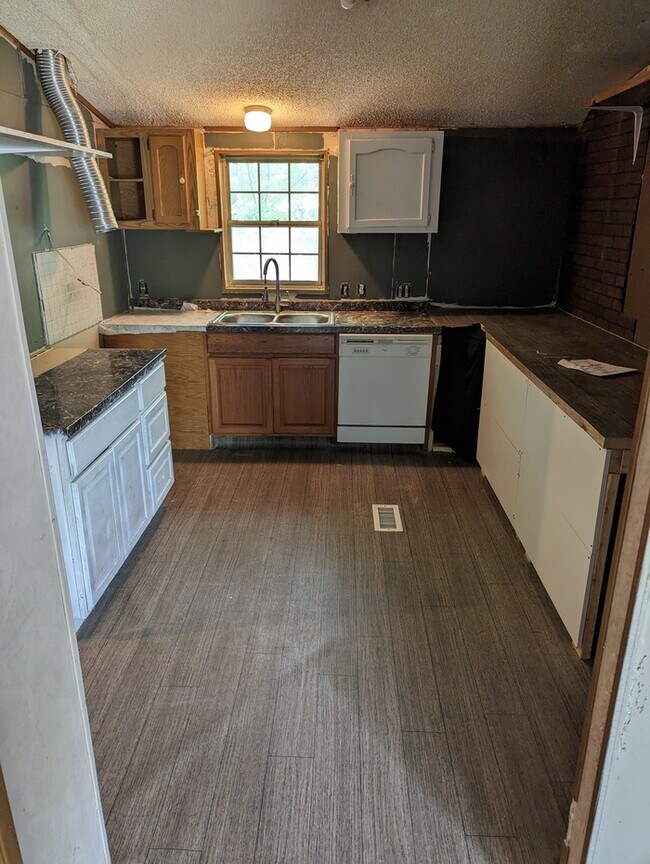 Foto del edificio - 163 Damascus Rd