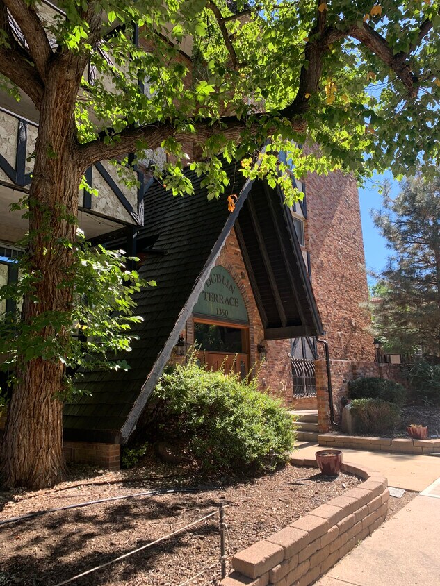 Primary Photo - 1350 Josephine St