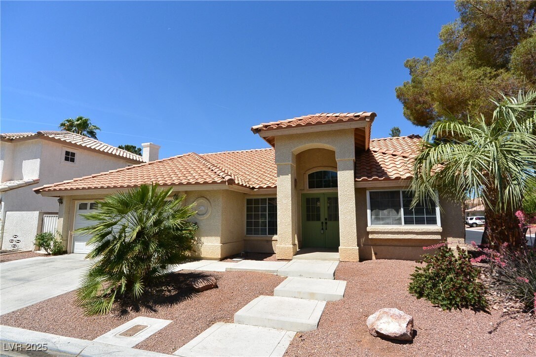 Foto principal - 4913 Forest Oaks Dr
