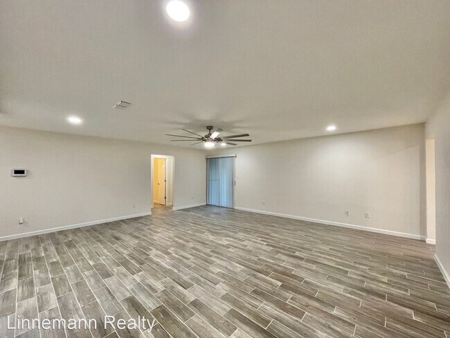 Foto del edificio - 4 br, 2 bath House - 2604 Bigleaf Drive