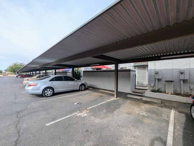 Foto del edificio - 18239 N 40th St