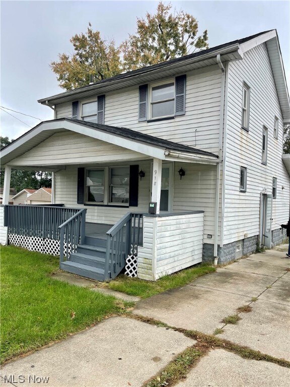 Primary Photo - 918 Silvercrest Ave