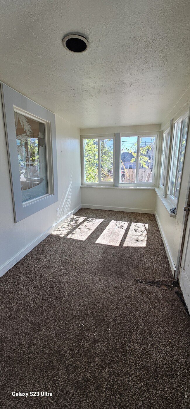 Building Photo - 210 N Elden St