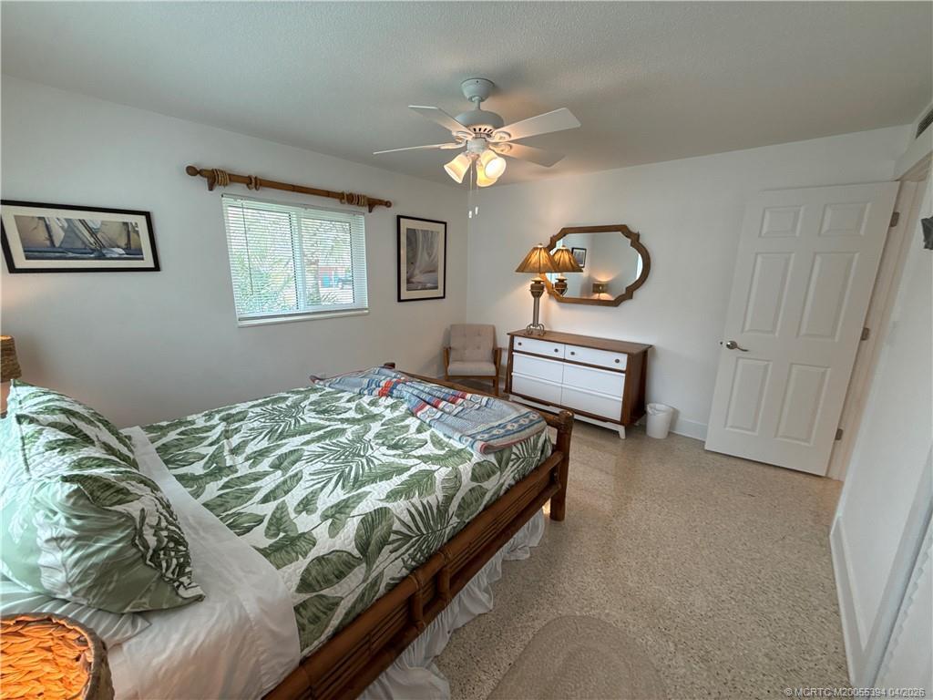 Building Photo - 4121 NE Cheri Dr