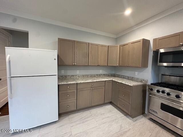 Building Photo - 316 Spier Ave