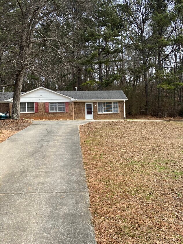 595B CHULIO ROAD - 595 Chulio Rd SE