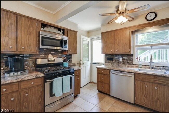 Foto del edificio - 16 Cross St