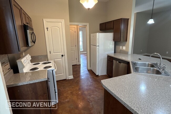 Building Photo - 8979 Smith Ranch Dr
