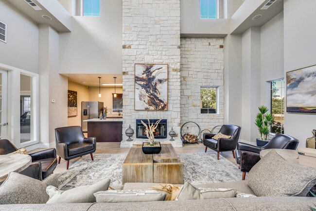 Nueva casa club - Acclaim at South Congress