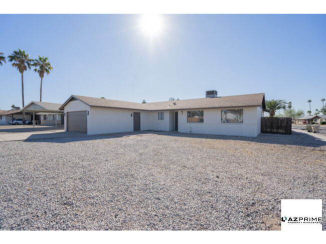 Building Photo - Gorgeous 3/2 Glendale Gem - Your Perfect H...